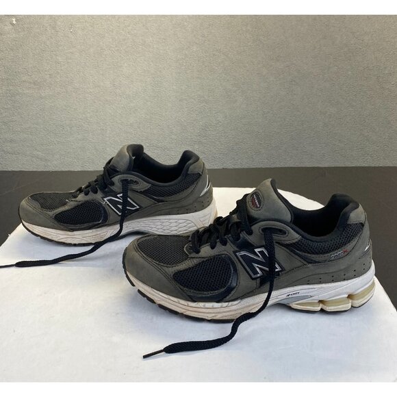 New Balance ML2002RB Black Grey White Suede OG Men’s Size 8D - Picture 1 of 16